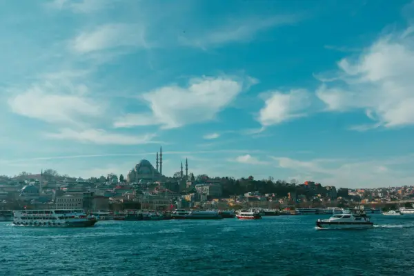 Lüks Şirket Organizasyonu İstanbul Boğazında: Prestij ve Zarafetin Buluşma Noktası