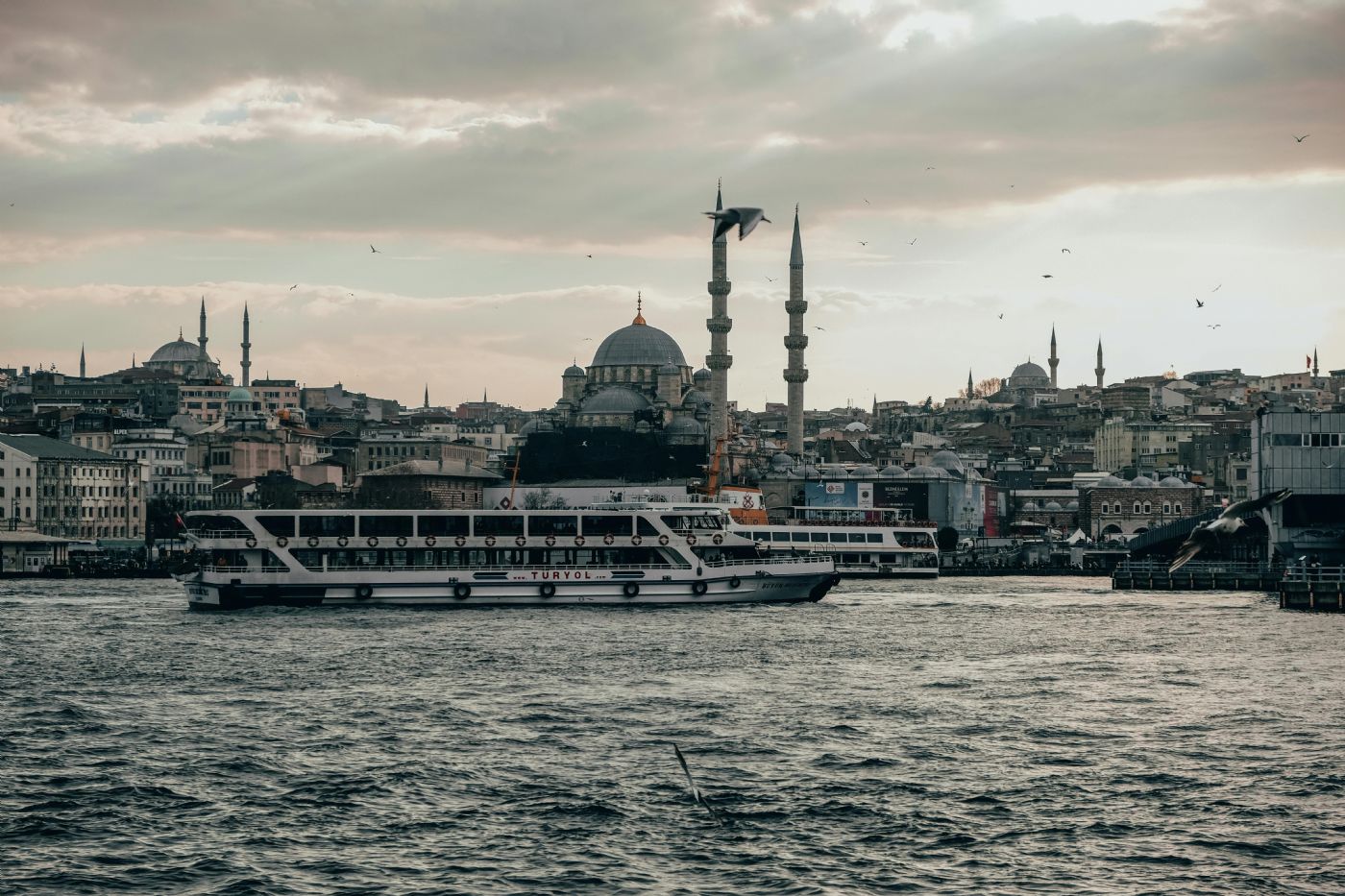 Lüks Teknede Özel Davet Organizasyon Firmaları